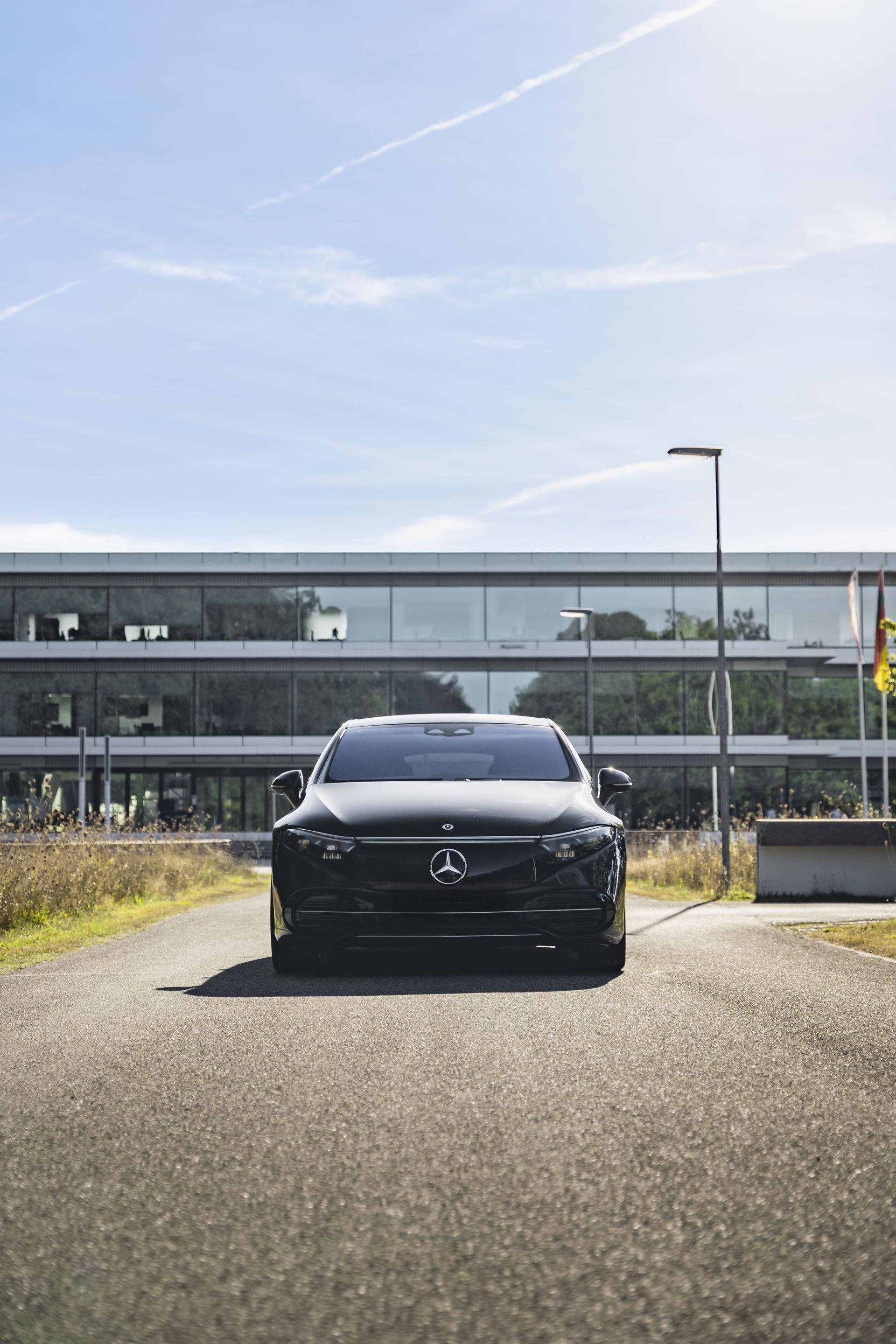 Mercedes-Benz EQS 450+ 4