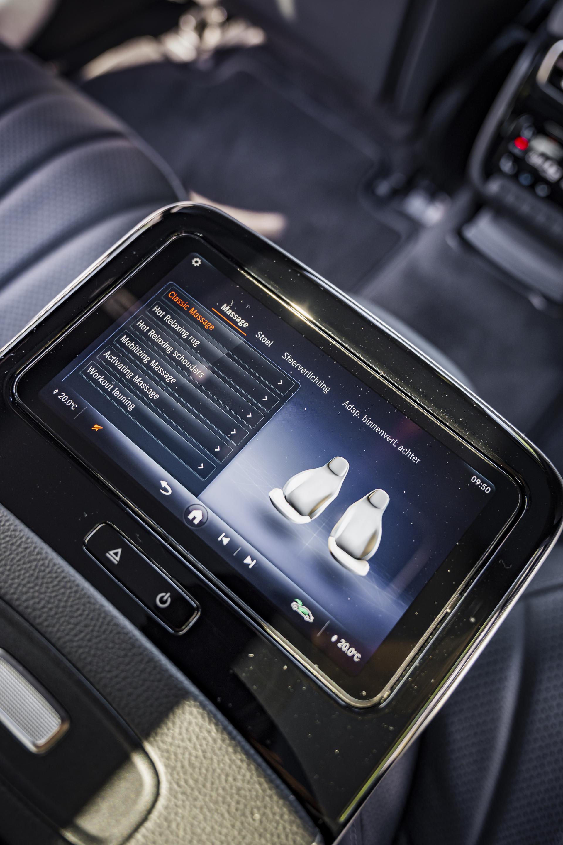 Mercedes-Benz EQS 450+ 12